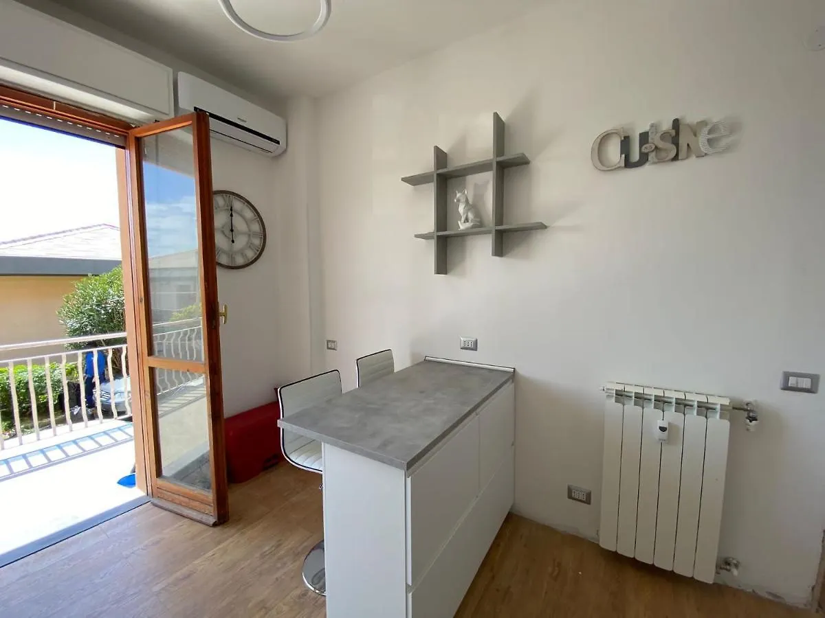 Cogoleto Apartment